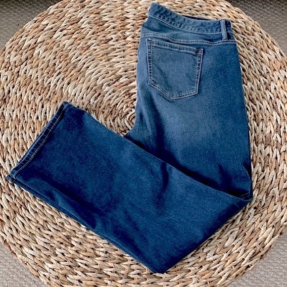 Torrid Vintage Stretch Mid Rise Slim Bootcut Jean - Picture 7 of 15